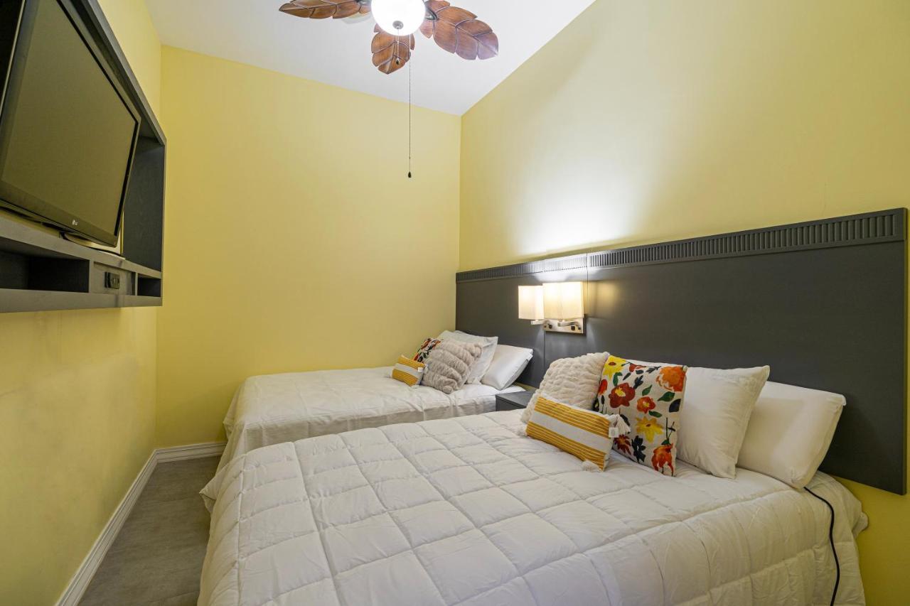 2 Br/ 1 Ba Home, Sleeps 10, 1 Min Walk To Rosarito Beach Exterior foto